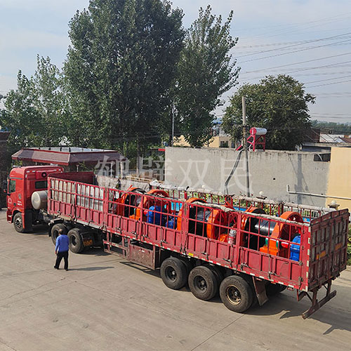 10吨凿井绞车装车发货！