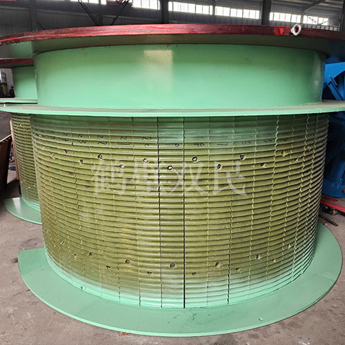 出口哥伦比亚的双筒2.5米矿井提升机发货！