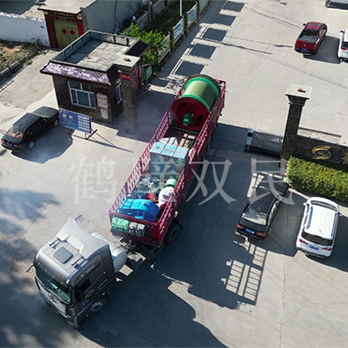 鹤壁双民出口的矿井提升机